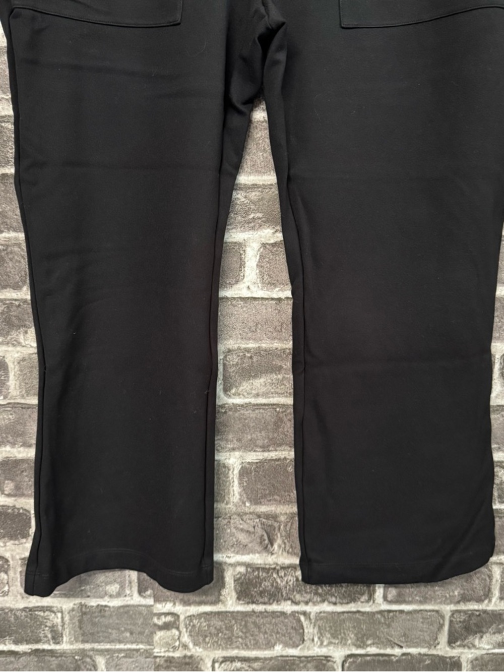 Cabi Cheeky Pant black cropped pull on pockets - Picture 7 of 10